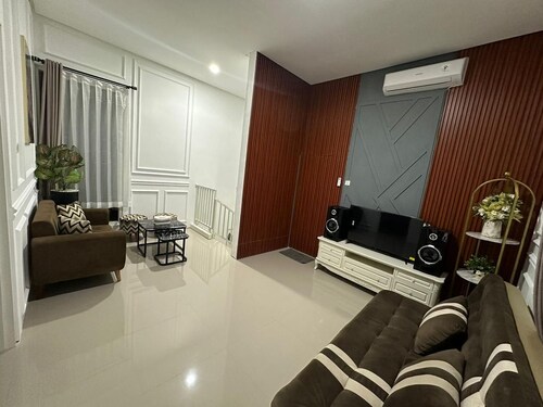 Villa with mountain view & calm atmosphere