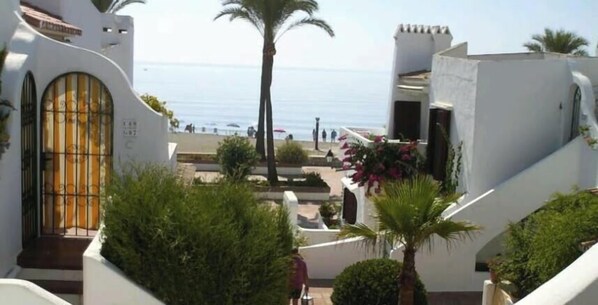 Unclassified image, 1 of 1, button - Beautiful apartment by the sea (Manilva)
