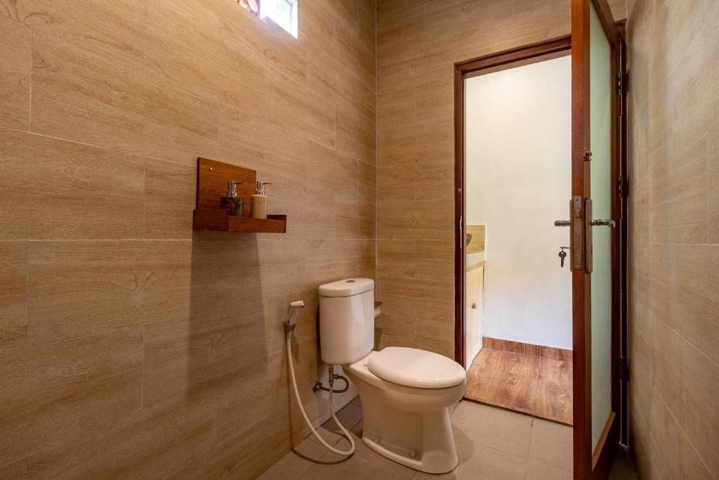 Habitación doble superior, vistas a la piscina | Baño