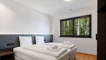 WiFi, bed sheets