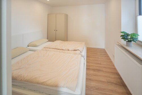 Apartment for 5 Guests with Kitchen, Wi-Fi, and Terrace