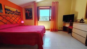 Room - Villa Gioirisia. A retreat for relaxation and nature. X10 (Campania)