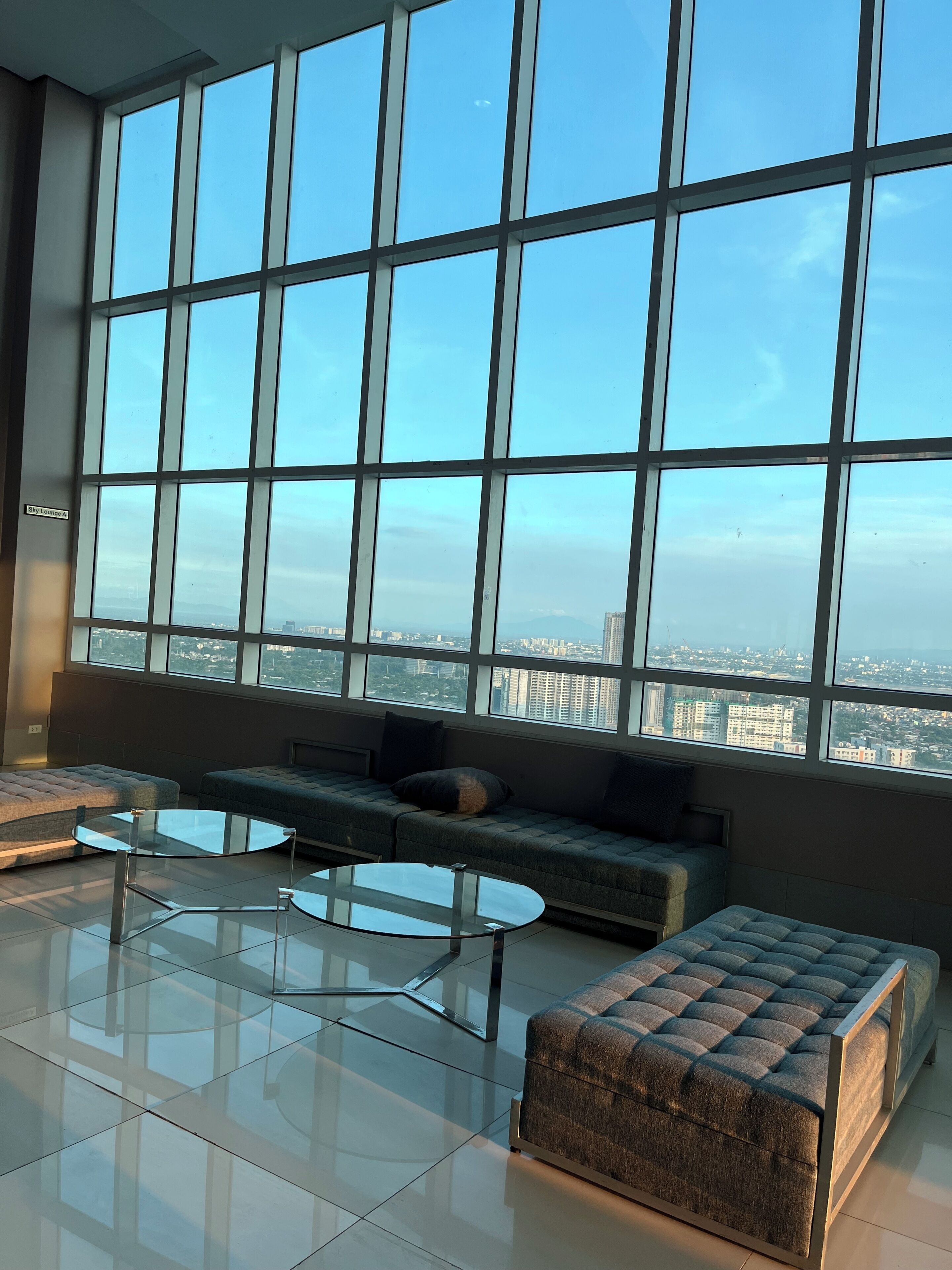 Maison La Giada  Cozy 2br Staycation In Makati - Manille