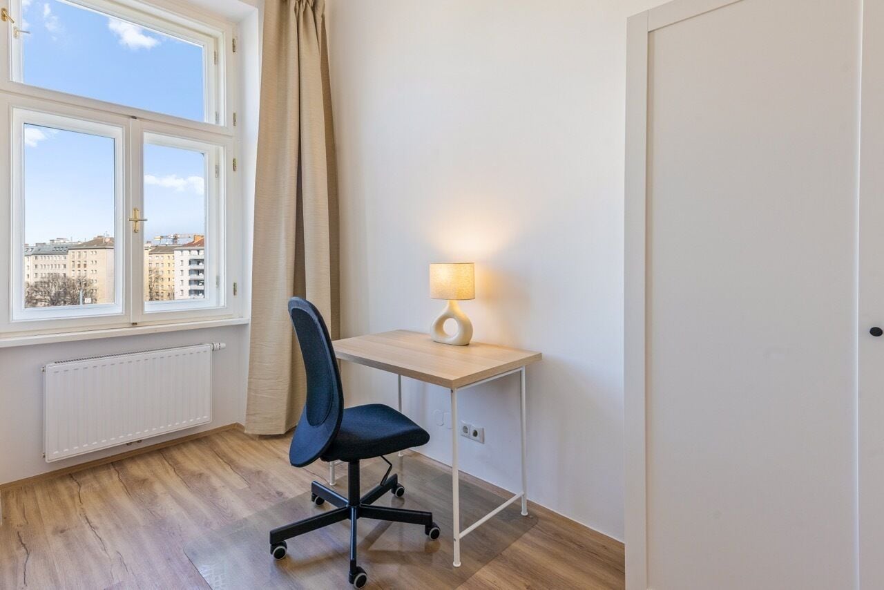 Deluxe Apartment, City View | Iron/ironing board, cribs (surcharge), WiFi (free), bed sheets