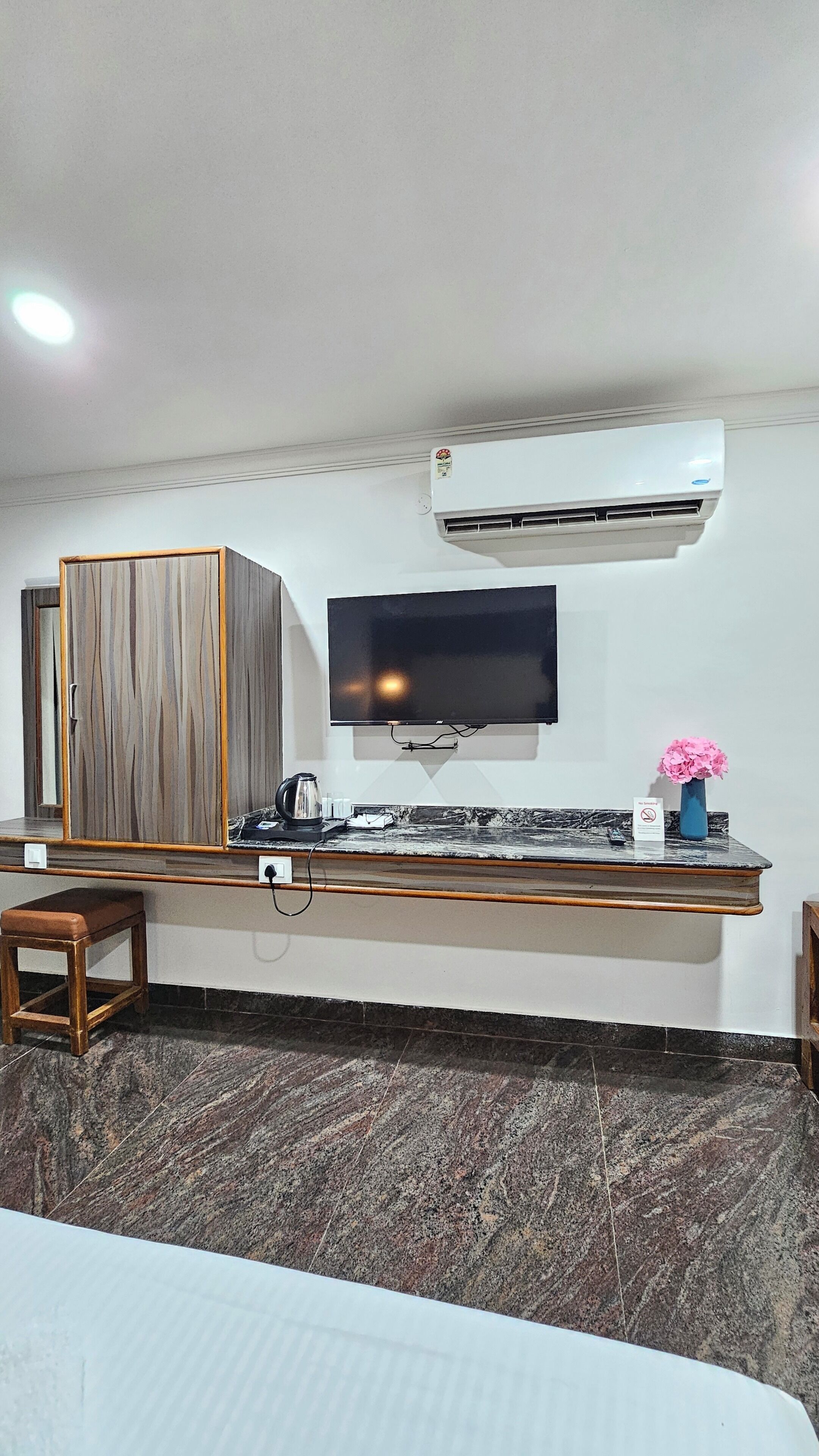Deluxe Double Room | Interior