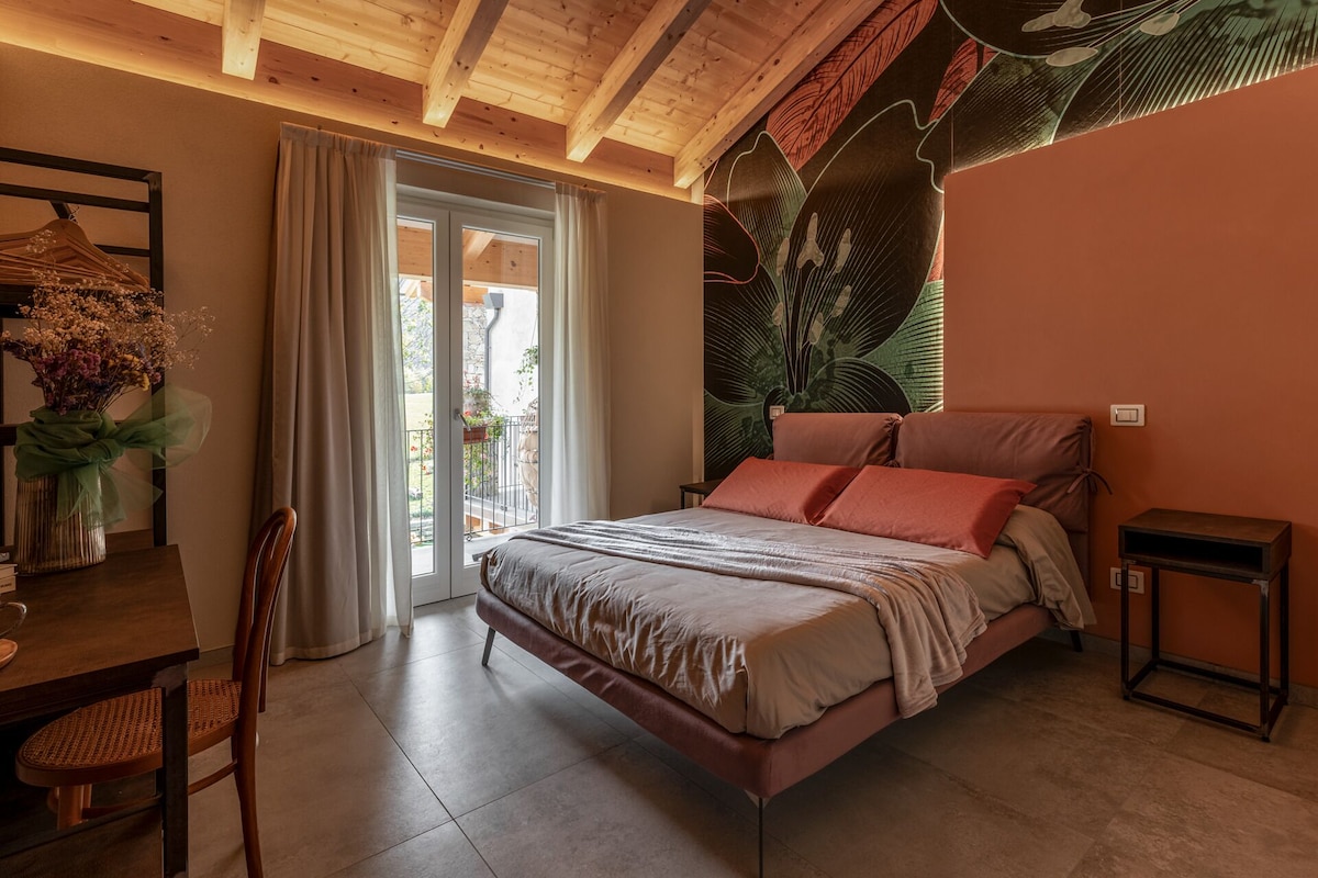 Comfort Double Room | In-room safe, laptop workspace, blackout drapes, WiFi (free)