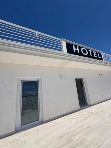 HOTEL DOC