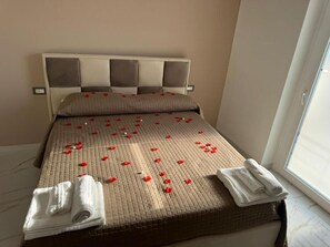 Room - HOTEL DOC (Campania)