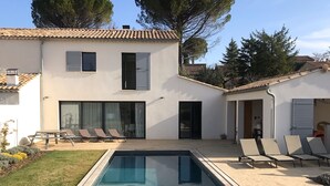Pool - Two Sisters House: Heated Pool, Bike Storage, and Child-Friendly @ Mont Ventoux (Malaucène)