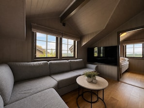 Living area - Modern and Homey Apartment near slopes in Kikut, Geilo (Hol)