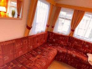 Unclassified image, 5 of 7, button - Caravan - Sleeps 6 - Parking (Abergele)