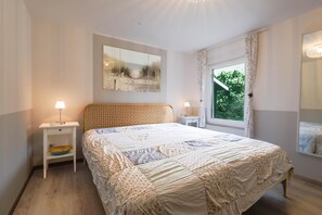 Room - Vrbo Property (Dornumersiel)