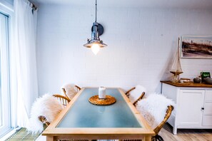Dining - Vrbo Property (Dornumersiel)