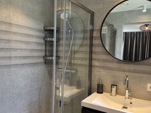 Bathroom - Vakantiepark de Zeeuwse Parel - de Zeebries by Interhome (Scherpenisse)