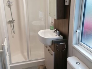 Bathroom - Vakantiepark de Zeeuwse Parel - Summerlove by Interhome (Scherpenisse)