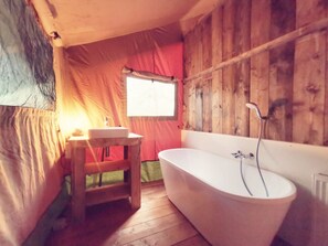 Unclassified image, 4 of 11, button - Outdoors Holten - Glamping tent bad by Interhome (Holten)