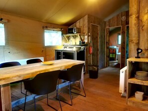 Unclassified image, 3 of 11, button - Outdoors Holten - Glamping tent bad by Interhome (Holten)