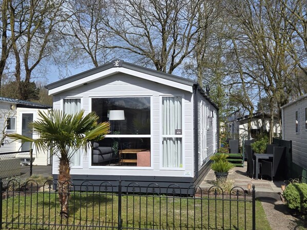 Unclassified image, 1 of 9, button - Vakantiepark Kijkduin - 838 by Interhome (The Hague)