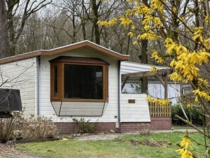 Exterior - Recreatiepark Klein Zwitserland - Meidoorn by Interhome (Zuidwolde)