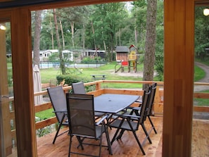 Outdoor dining - Recreatiepark Klein Zwitserland - Boomhut by Interhome (Zuidwolde)