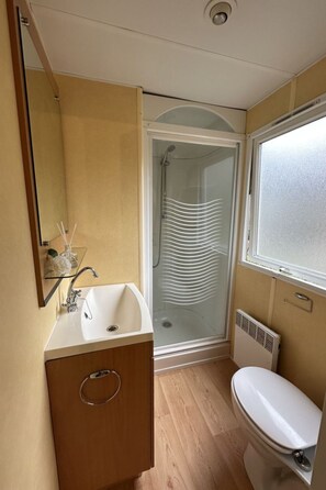Bathroom - Recreatiepark Klein Zwitserland - Berk by Interhome (Zuidwolde)