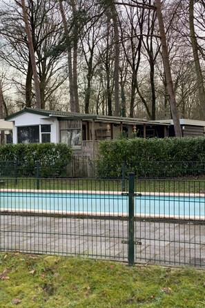 Exterior - Recreatiepark Klein Zwitserland - Zomereik by Interhome (Zuidwolde)