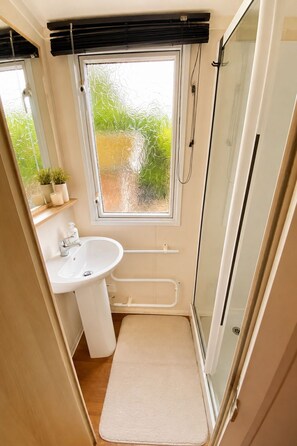 Bathroom - Beach Resort Kamperland - 1042 by Interhome (Kamperland)