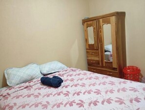 Room - Vrbo Property (Lourdes, Colón, La Libertad)