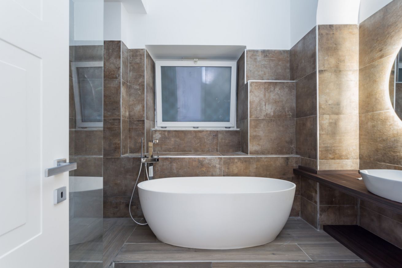 Bidet, shampoo