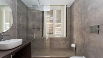 Bidet, shampoo