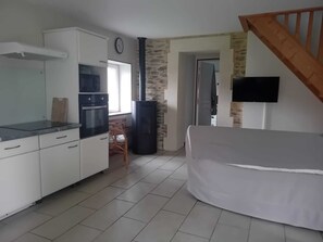Unclassified image, 5 of 14, button - Vrbo Property (Couvains)