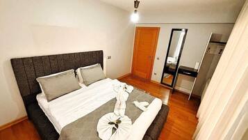 Deluxe appartement, balkon, uitzicht op de stad | Gratis wifi