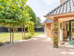 Unclassified image, 3 of 50, button - De Glamping - Villa met slaaplodge & wellness by Interhome (Zeewolde)