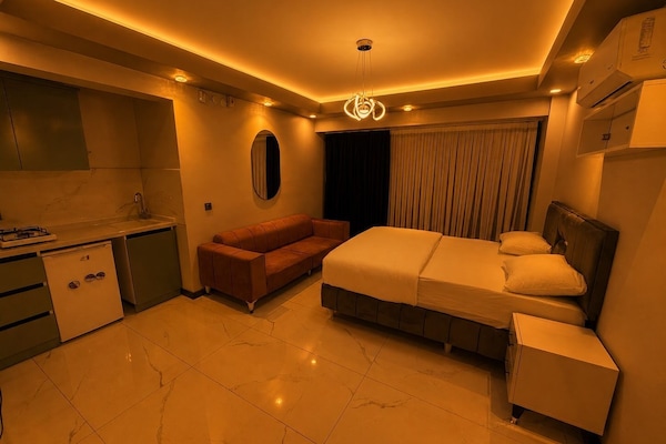 Family Room | WiFi (free), bed sheets