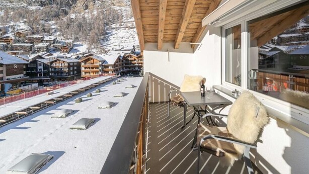 Outdoor dining - Victoria C - InspiringPlaces (Zermatt)