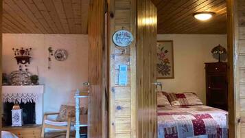2 chambres, fer et planche à repasser, Wi-Fi, draps fournis
