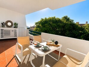 Outdoor dining - Vrbo Property (Mijas)