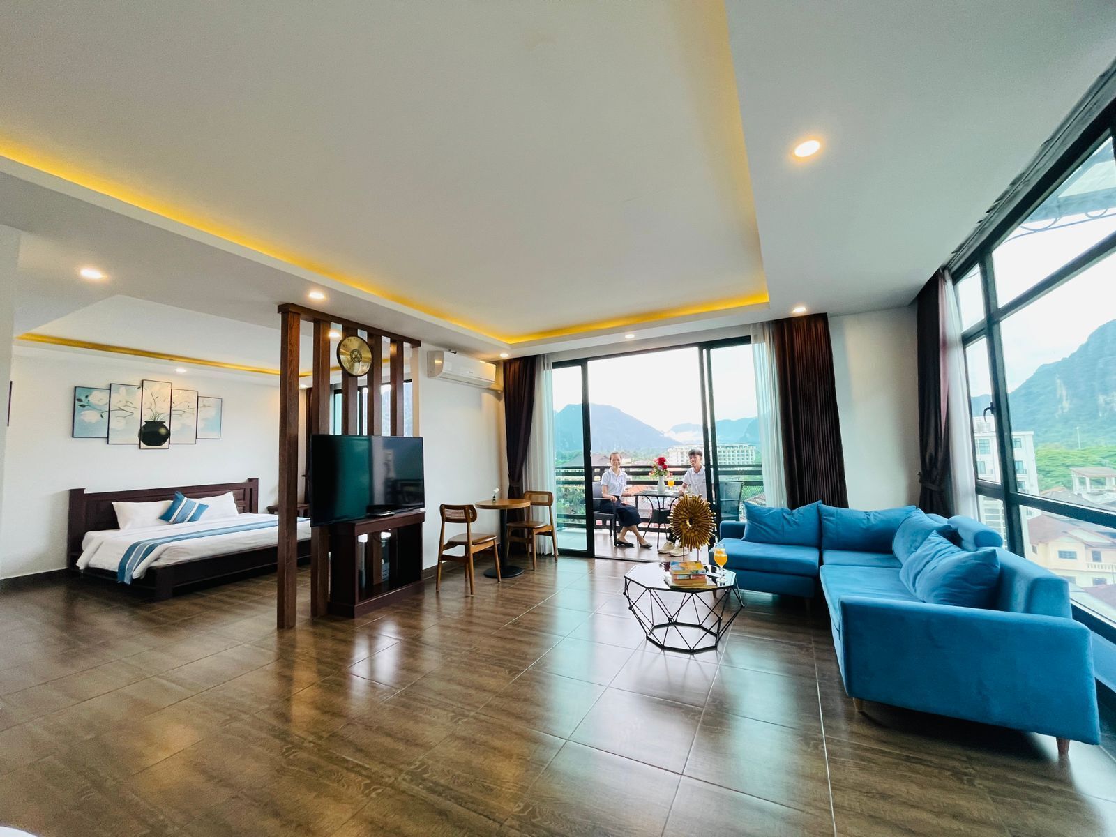 ห้องดีลักซ์สวีท, วิวภูเขา | เครื่องนอนป้องกันสารก่อภูมิแพ้, เตียงพร้อมฟูกเสริมที่นอน