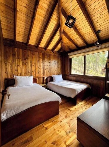 Loto Cabin