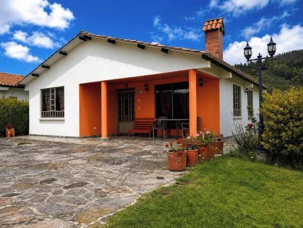 Unclassified image, 1 of 10, button - Vrbo Property (Boyaca)