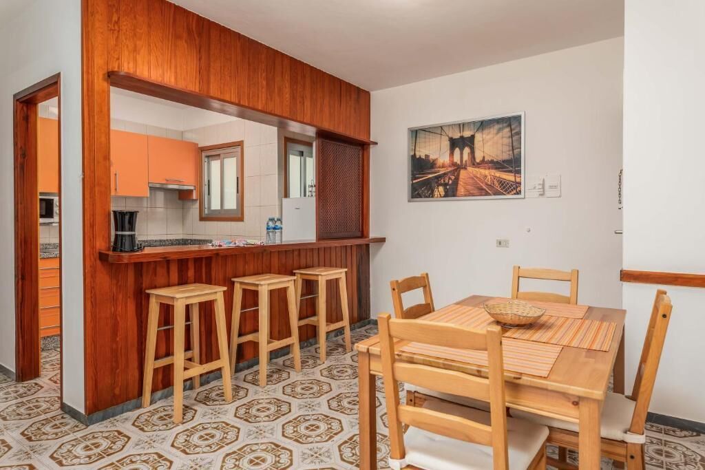Superior Apartment, Balcony, City View | Dining