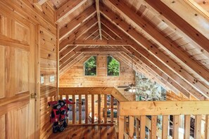 Interior - NEW LISTING Rustic and private escape to 3-bedroom, 3 bath cabin Blue Ridge, (Blue Ridge)