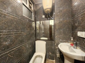 Unclassified image, 2 of 35, button - Oly Hotel Ruhaan Near New Delhi Railway  (New Delhi)