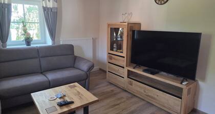 Lovingly renovated farmhouse for 2–8 people. 3 km from Bayernpark.