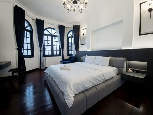 Korean Host - Signature 5BR Pool Villa - Karaoke, Jacuzzi, Sauna