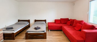 Family House Renovated, 3x Parking, Most pri BA
