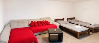 Family House Renovated, 3x Parking, Most pri BA