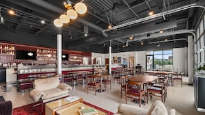 House - Modern KC Crossroads Loft With Rooftop Bar and Spa (Kansas City)