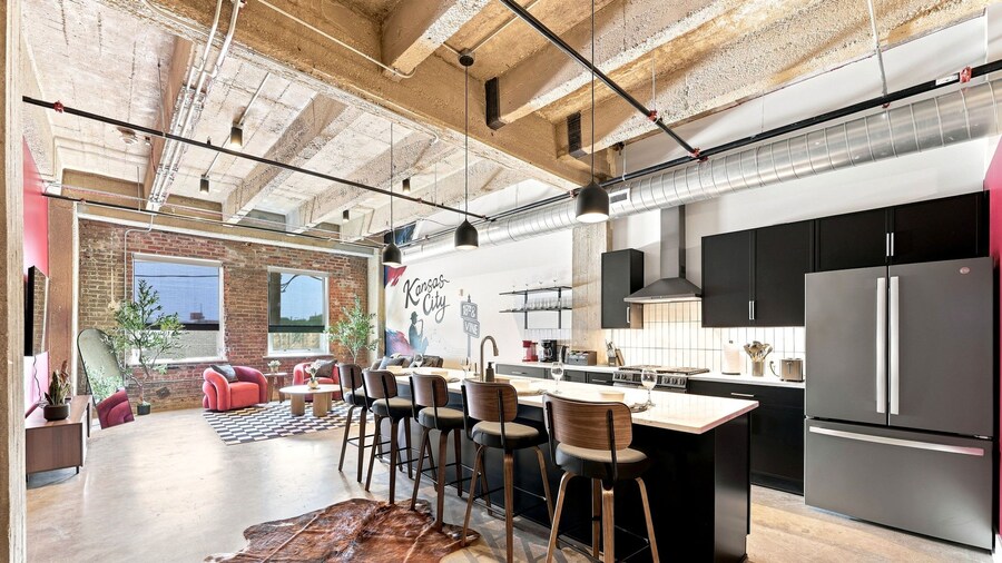 Modern KC Crossroads Loft With Rooftop Bar and Spa
