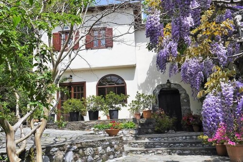 Wonderful Villa Thalia 4 Bedroom & guest house